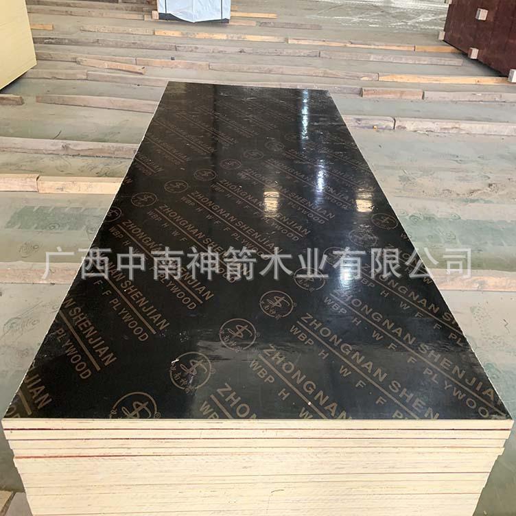 覆膜板建筑防滑防水黑色胶合板 混泥土清水模板 镜面竹胶板