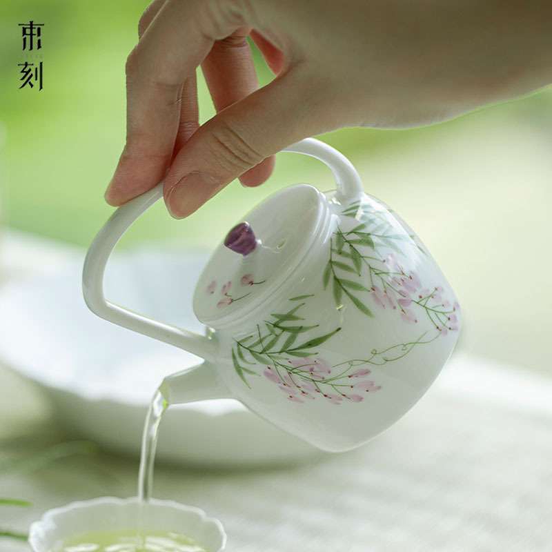 束刻白瓷手绘紫藤斜把提梁壶创意陶瓷釉下彩泡茶壶不烫手带过滤