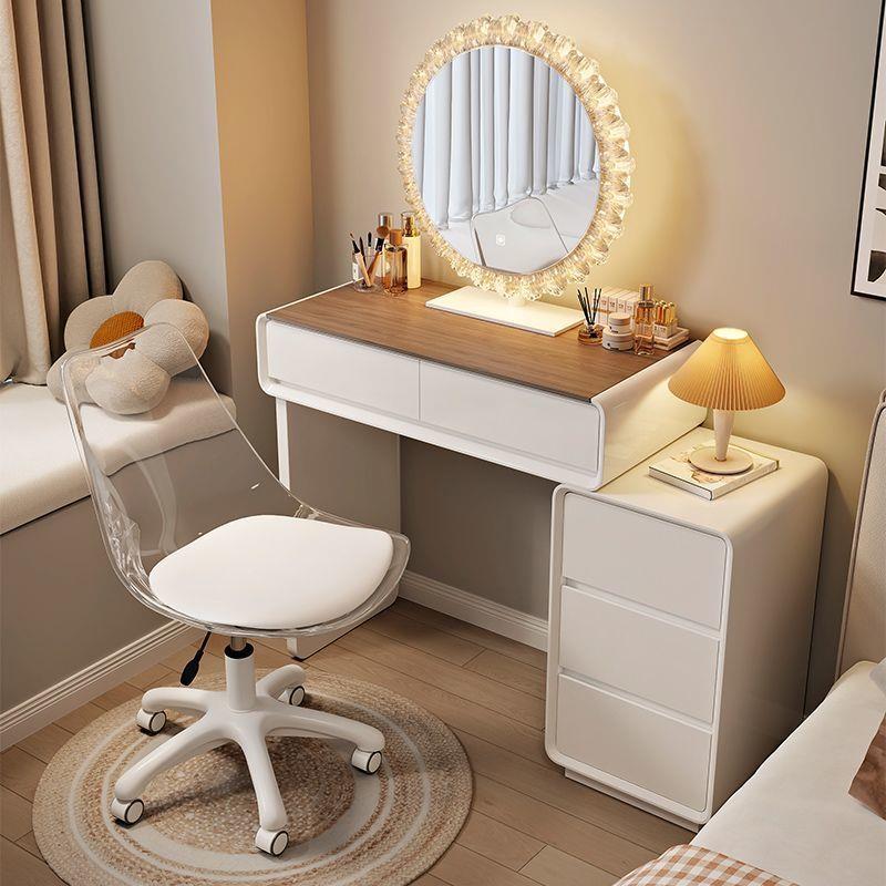 奶油风2025新款现代简约高级梳妆台卧室小户型实木化妆台斗柜一体