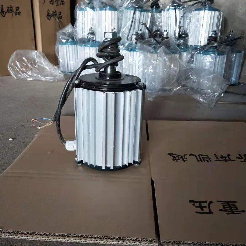 速发烤漆房风机工业水冷风机变频顶式压风机1.5千瓦