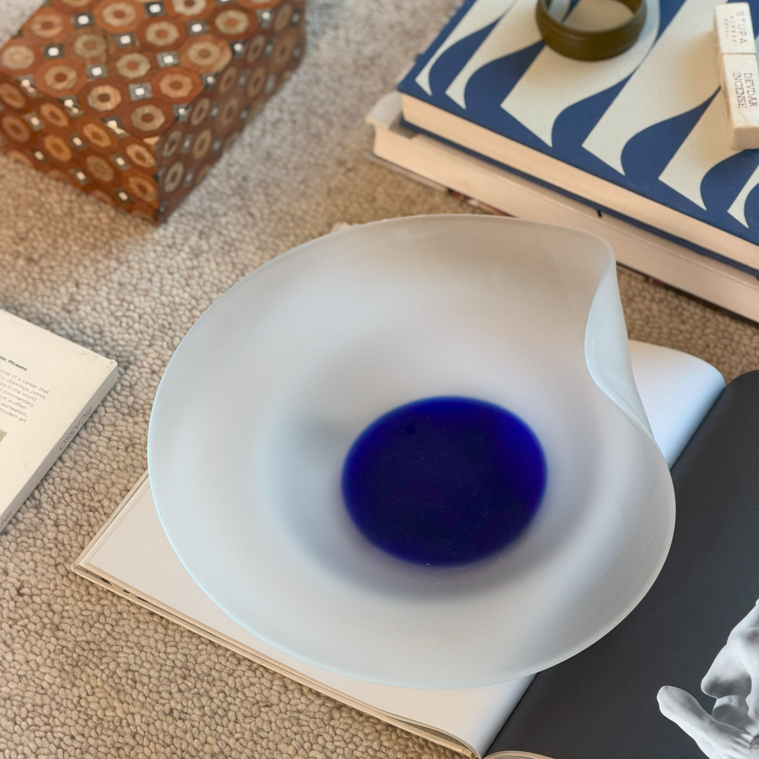 手工磨砂玻璃盘不规则弧形雾蓝摆件客厅茶几装饰家居艺术器皿盘子,家居饰品,桌面摆件,淘宝优惠券,粉丝福利购,淘宝优惠卷