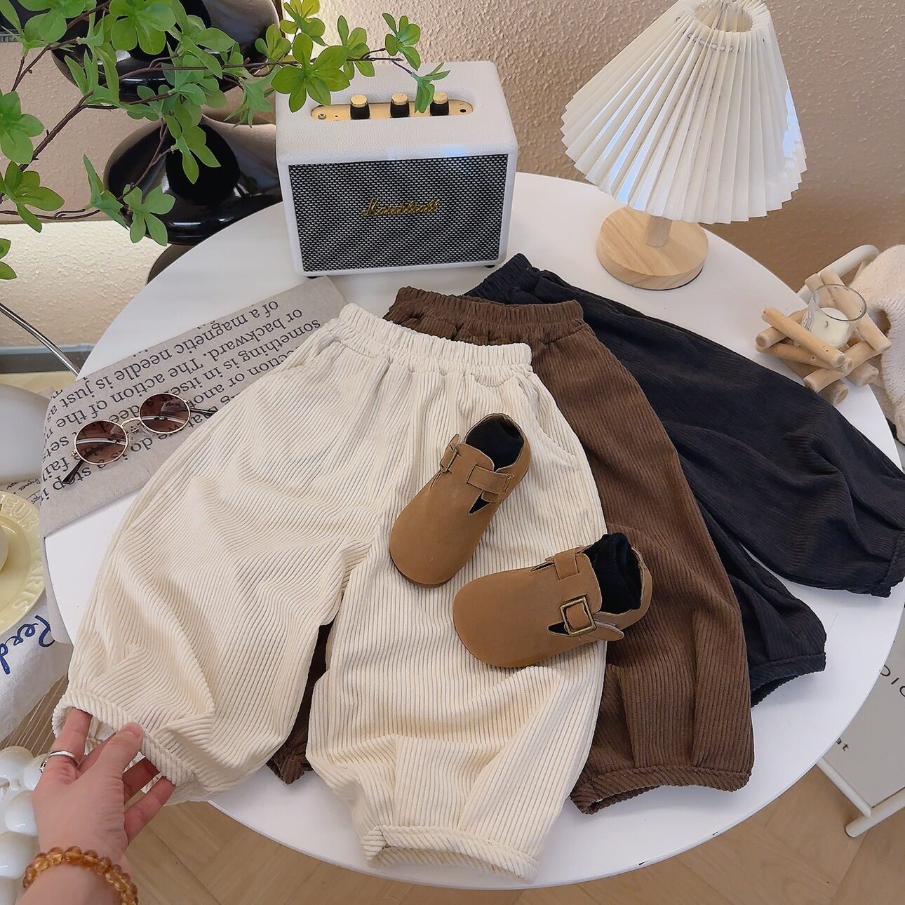 儿童灯芯绒春秋款休闲裤男女童外穿卫裤宝宝百搭韩版运动哈伦裤潮