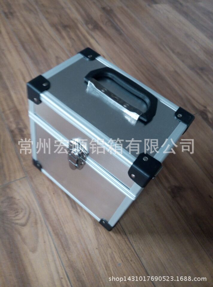 甩卖铝合金仪器箱 水平仪包装铝箱 出售各种铝合金工具箱 eva模型
