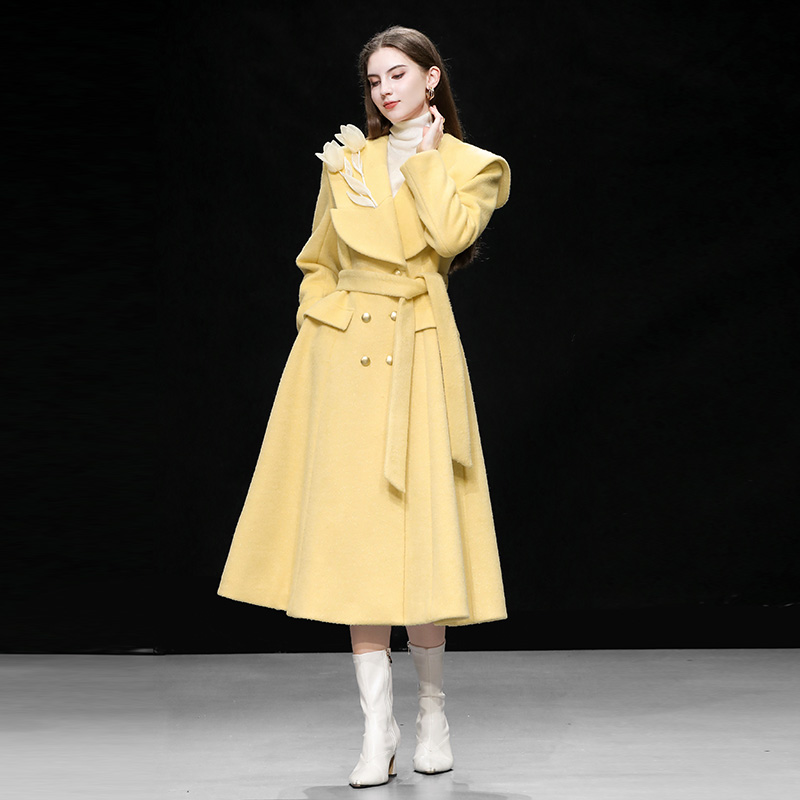 时尚复古大翻领收腰过膝呢子