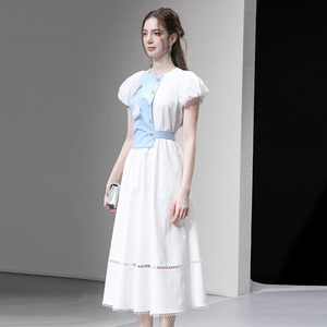 2026夏季新款气质圆领泡泡袖撞色减龄裙子收腰大摆衬衣连衣裙女