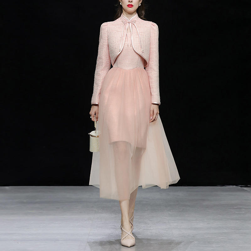 2025秋冬新款时尚名媛风立领盘扣粉色花呢外套网纱连衣裙国风套装