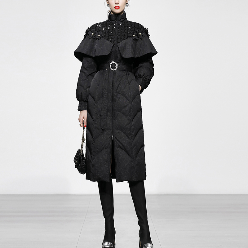 2025冬季新款时尚气质设计感拼接手工立体花系带闪光星河羽绒外套