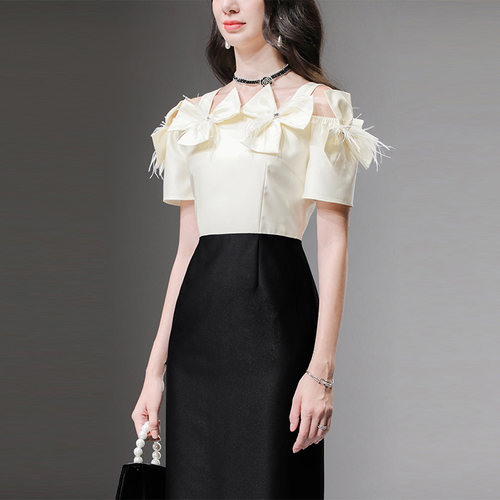 千金风一字领缎面立体花撞色