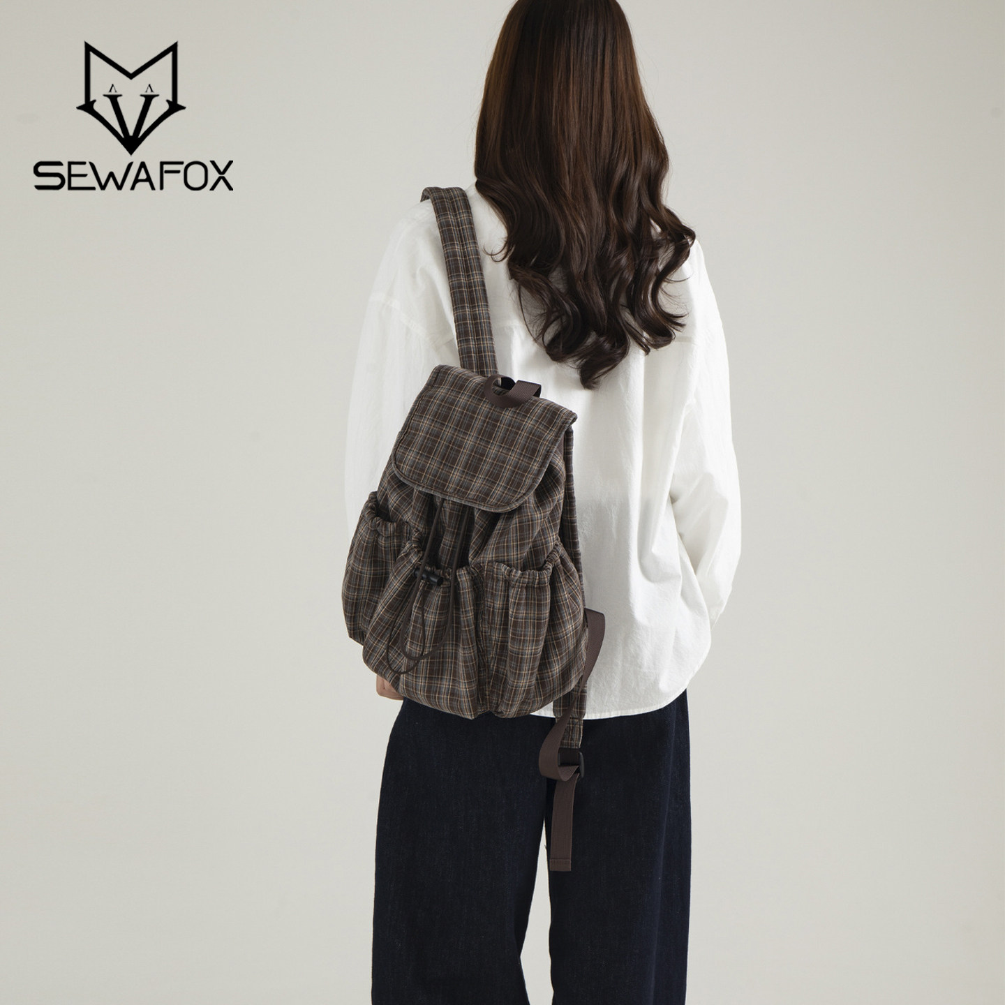 女大学生上学休闲旅行背包女潮流