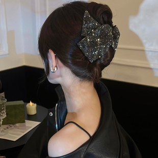 高级感闪钻抓夹女2025新款时尚大号发量大发夹女后脑勺头饰鲨鱼夹