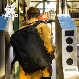 男士大容量户外通勤双肩包男士多功能旅行电脑商务出差登山背包男