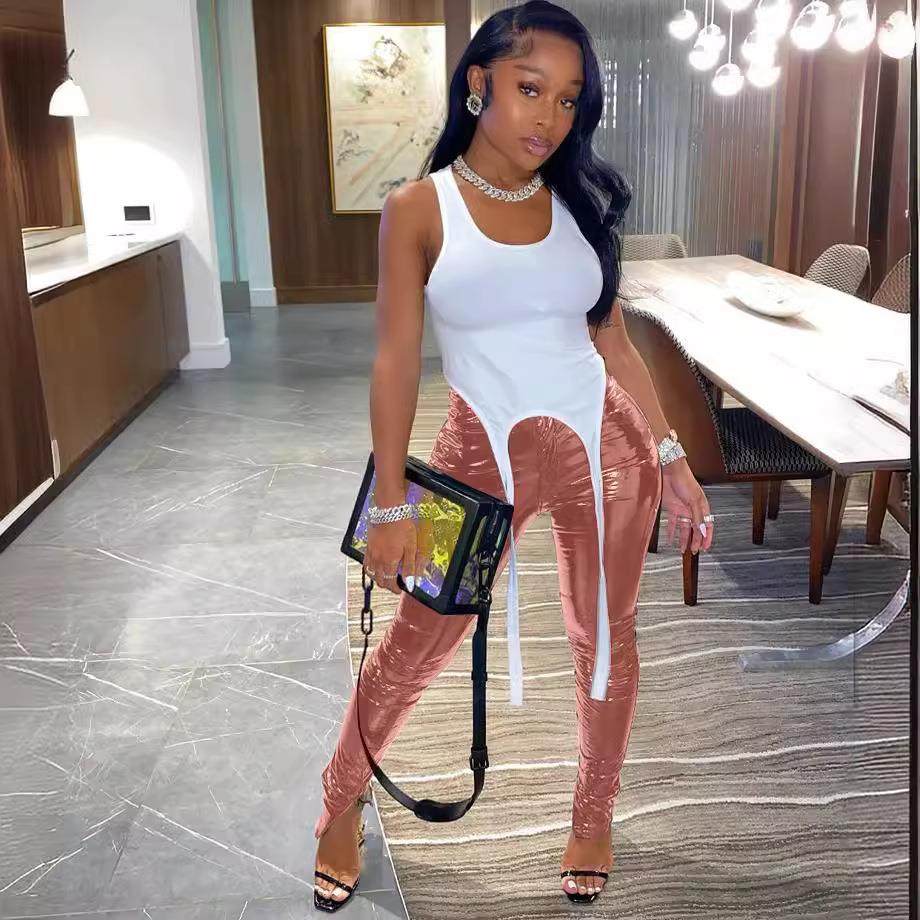 Plush and thickened leather pants with zipper slits and