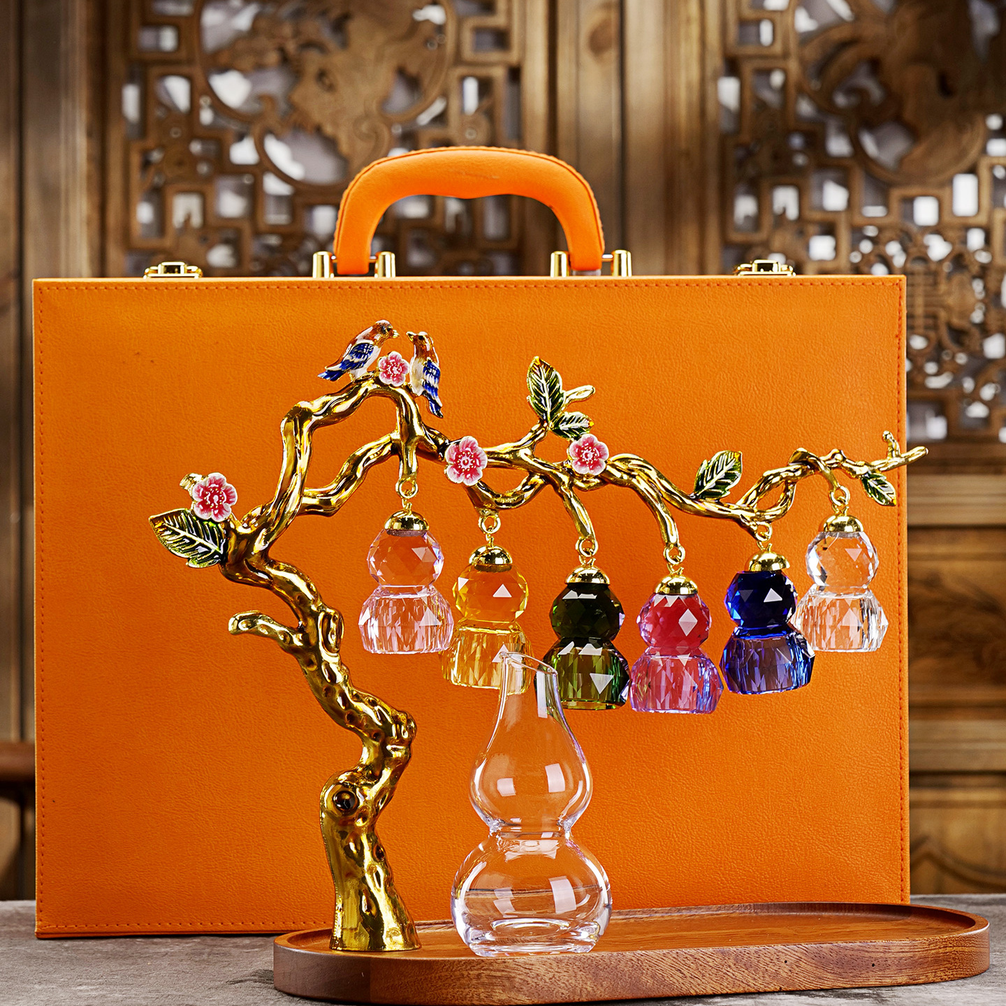 日本轻奢水晶玻璃葫芦白酒杯高端家用一口小酒杯子分酒器皮箱套装