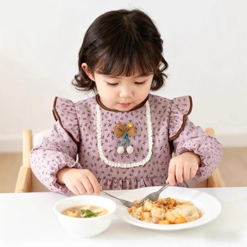 宝宝罩衣外穿女宝公主裙婴儿辅食围兜防脏反穿衣吃饭围兜围裙灯芯