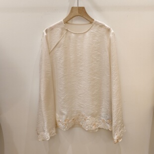 高级感镂空刺绣国风圆领人丝小衫女2026早春新款宽松百搭长袖衬衫