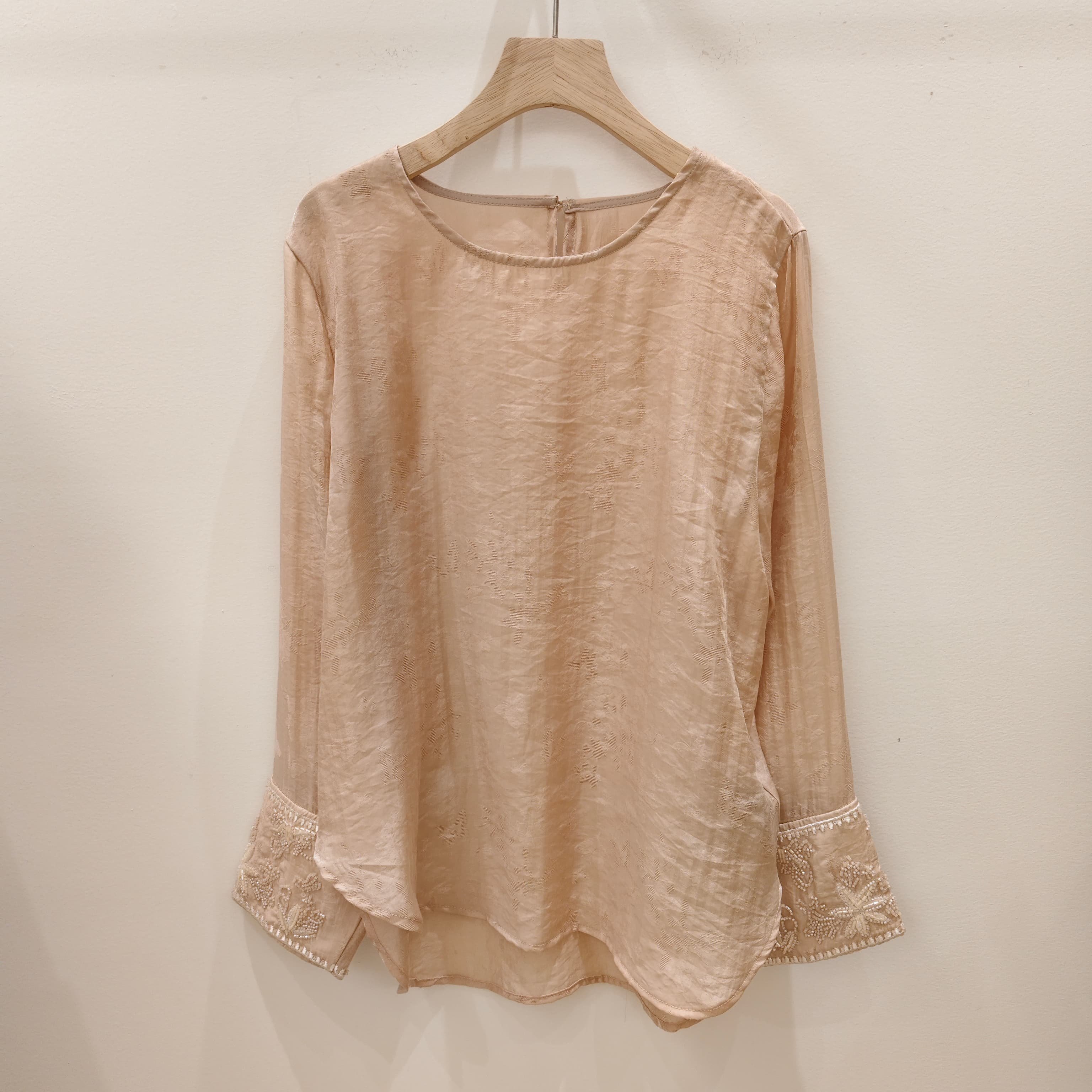 气质百搭圆领钉珠长袖国风衬衫女早春新款143元