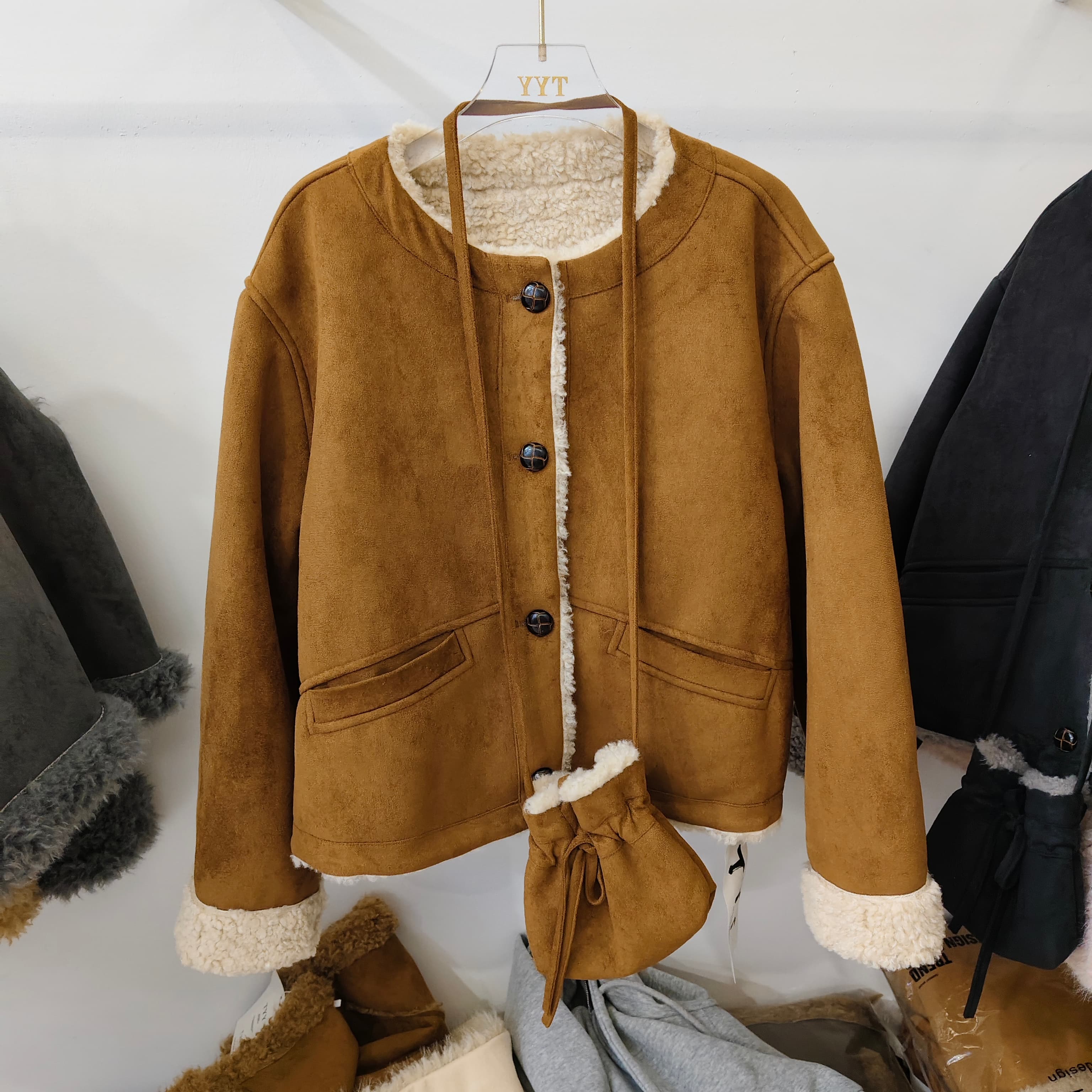 洋气圆领保暖厚外套配包包女