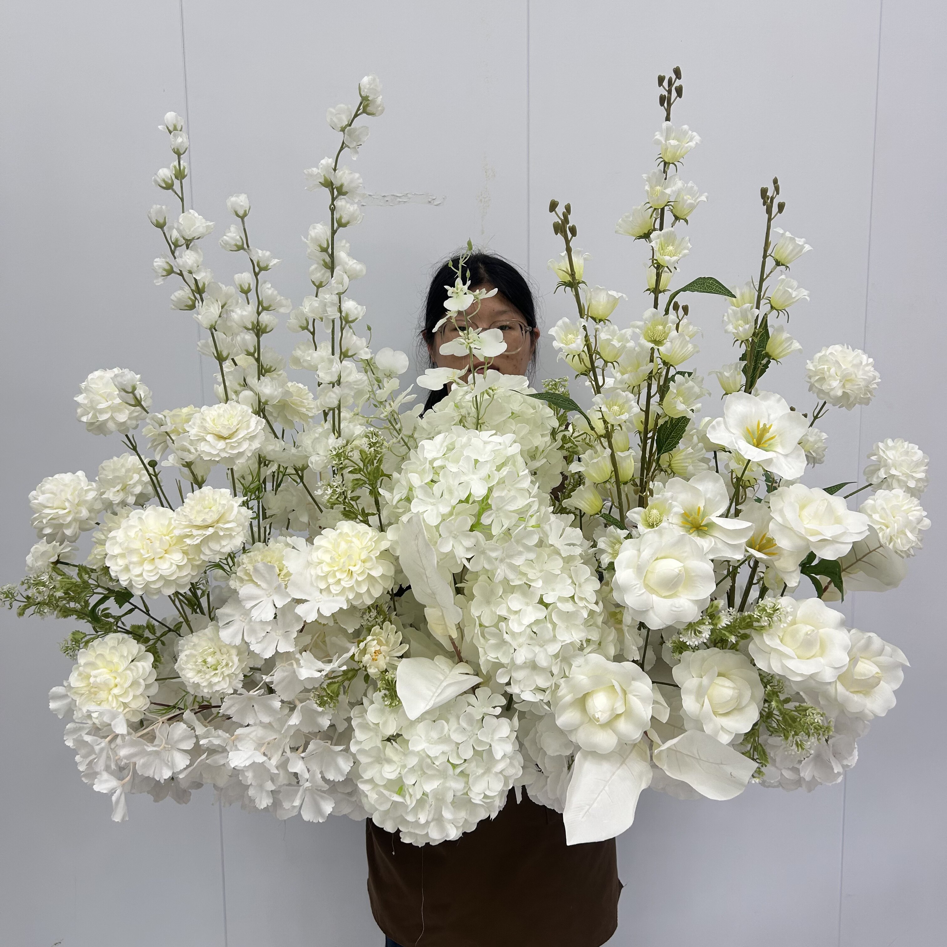 白色花排地排花韩式婚礼背景装饰图片