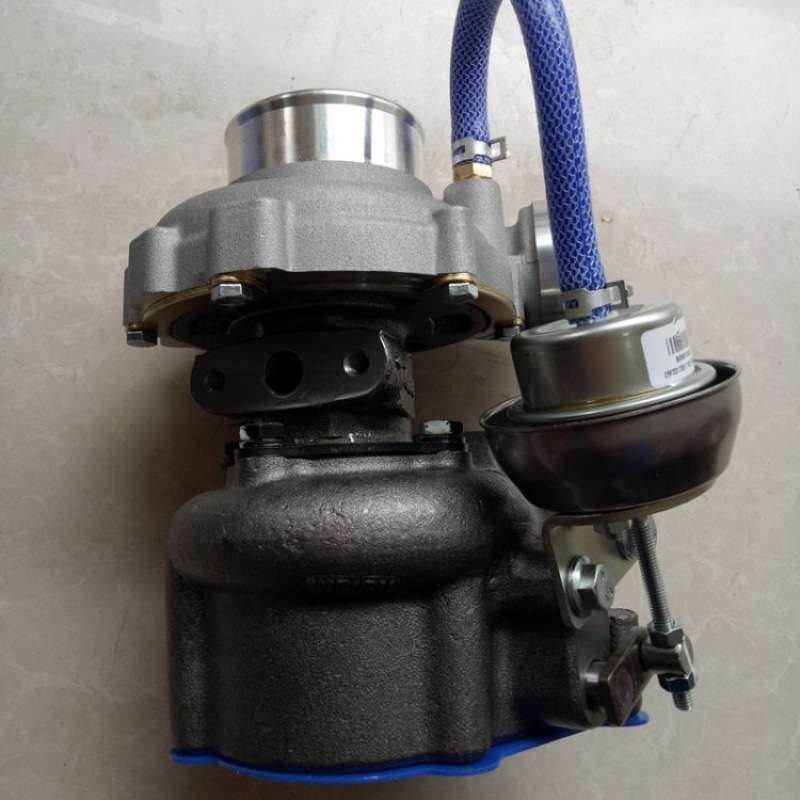 重汽HOWO豪瀚豪沃柴油发动机涡轮增压器机泵WF70P VG1034110928