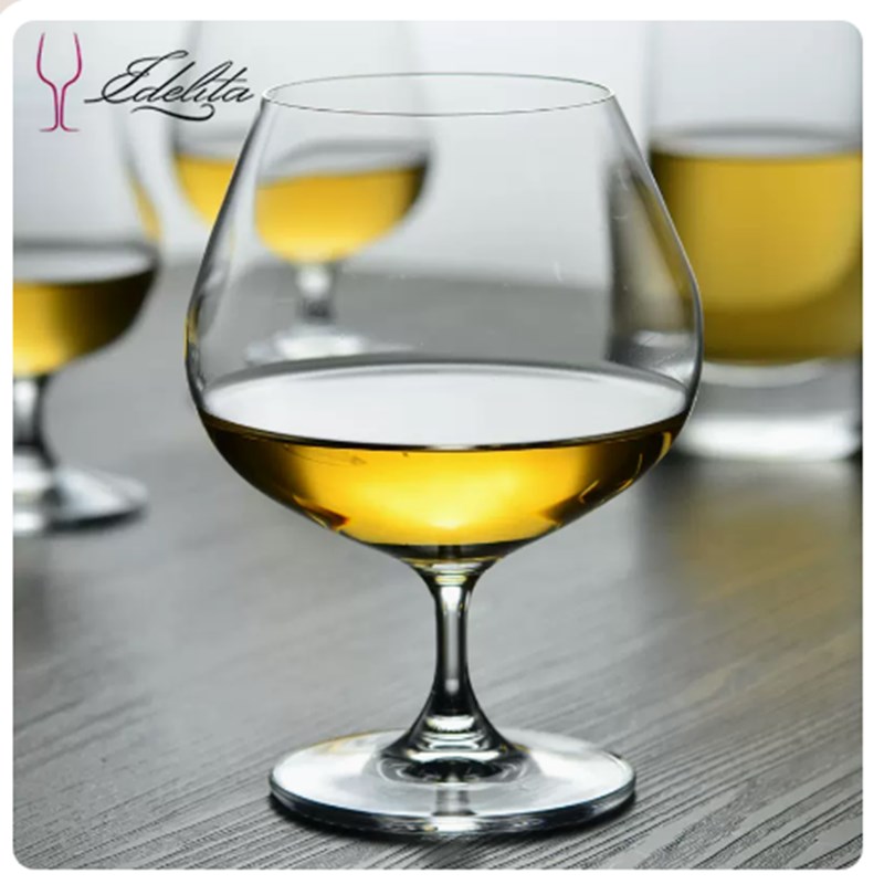 意德丽塔水晶玻璃白兰地杯威士忌洋酒杯高脚红酒杯家用高脚红酒杯