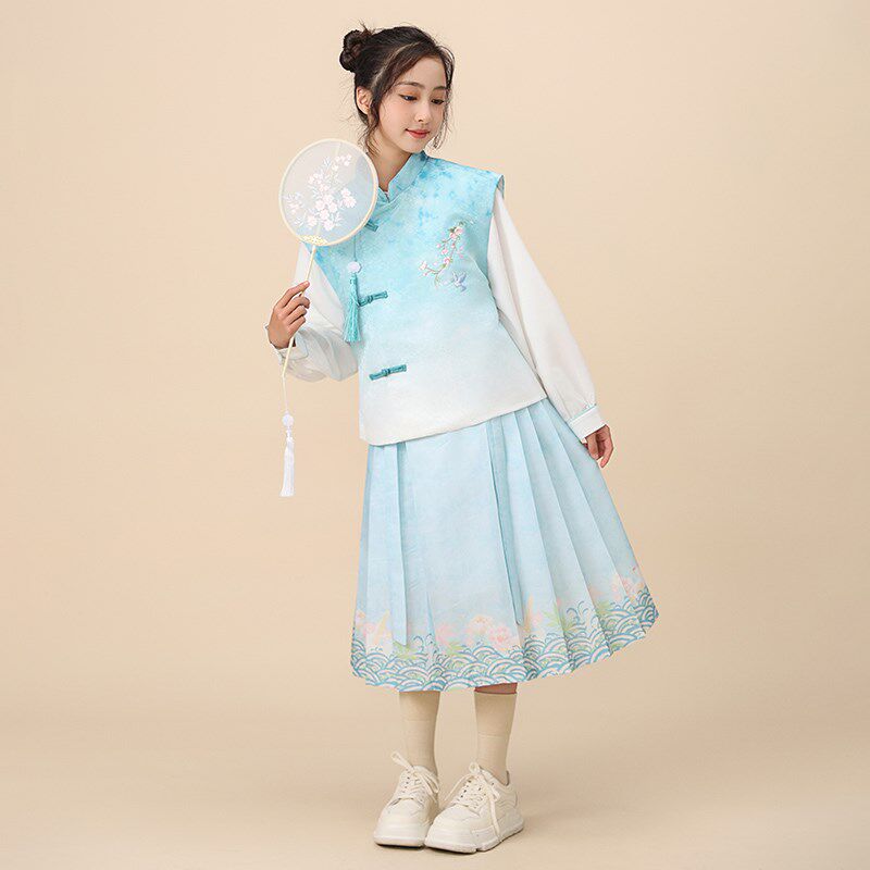 胖女童套装儿童春秋加肥加大汉服国风新中式衬衫马甲马面裙三件套