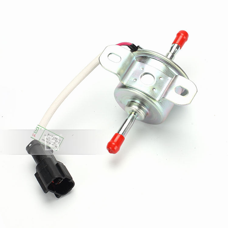 适用洋马电子燃油泵(黑插12V)PC30 40 35 4D84发动机外置输油泵