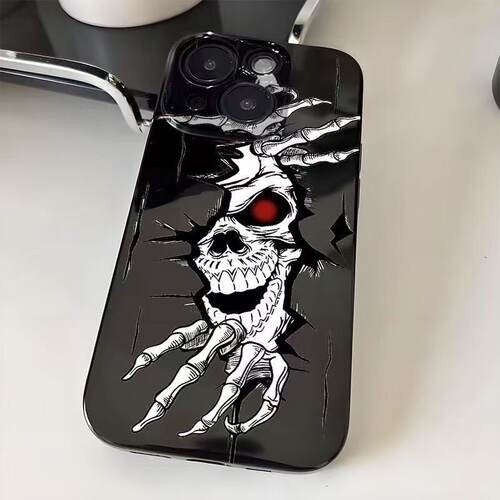 暗黑风红眼骷髅适用真我GTNeo3/Neo2T手机壳realme1012Pro+黑色V5V11V13V15V23V23V25V30t学生Q2Q3iQ5狂欢版