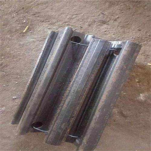 矿用刮板机输送机 刮板机配件 矿用牛角刮板现货 40T刮板机刮板