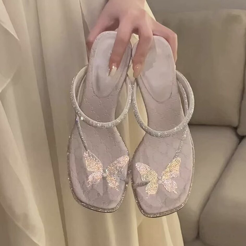 2026新款夏季配裙子巨美超火一字拖