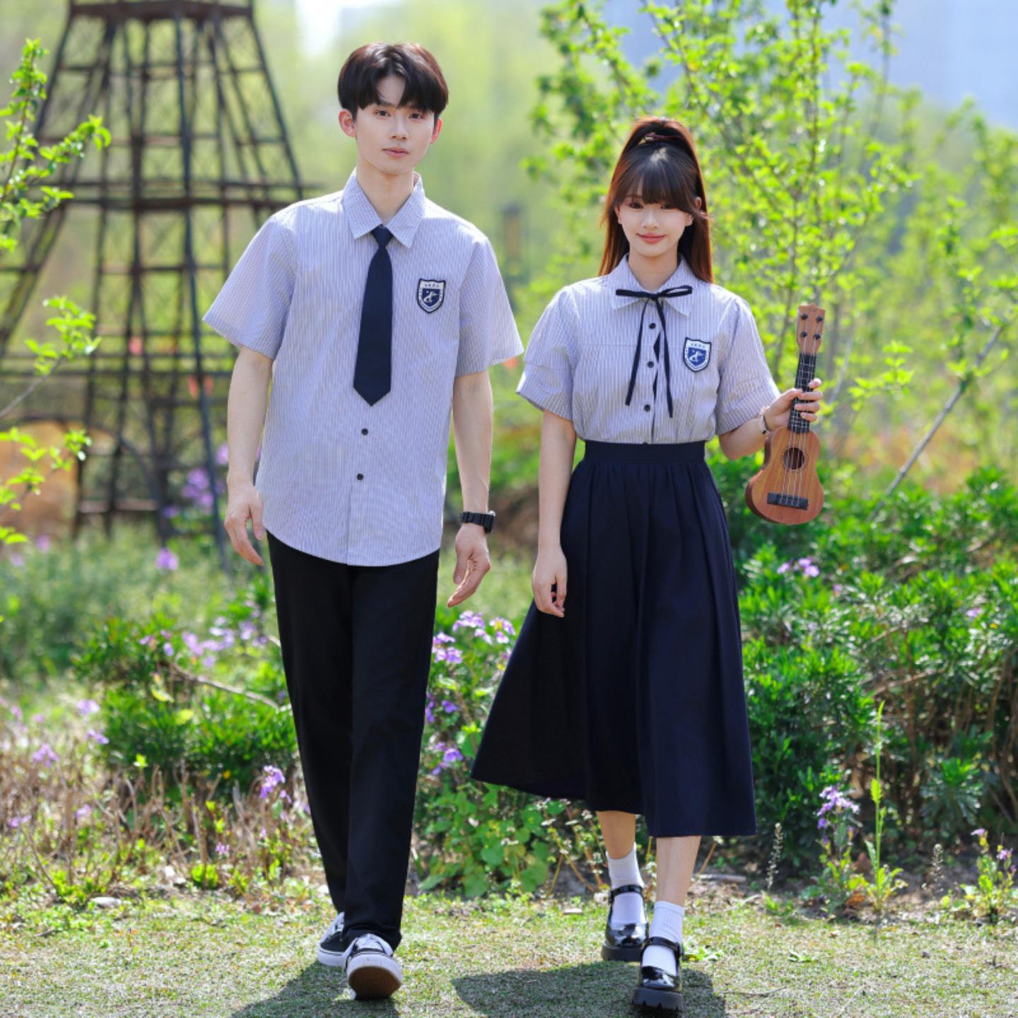 实拍小中大学生校服制服表演服