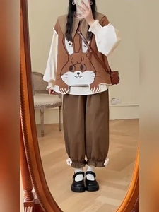 初秋小个子穿搭法式甜美娃娃领衬衫女设计感减龄叠穿针织马甲套装