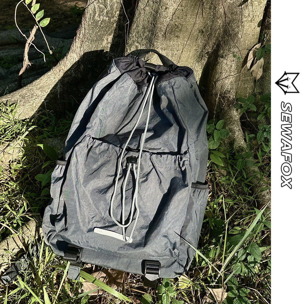 户外轻便男士双肩包旅行登山徒步男款书包男大学生电脑通勤背包女