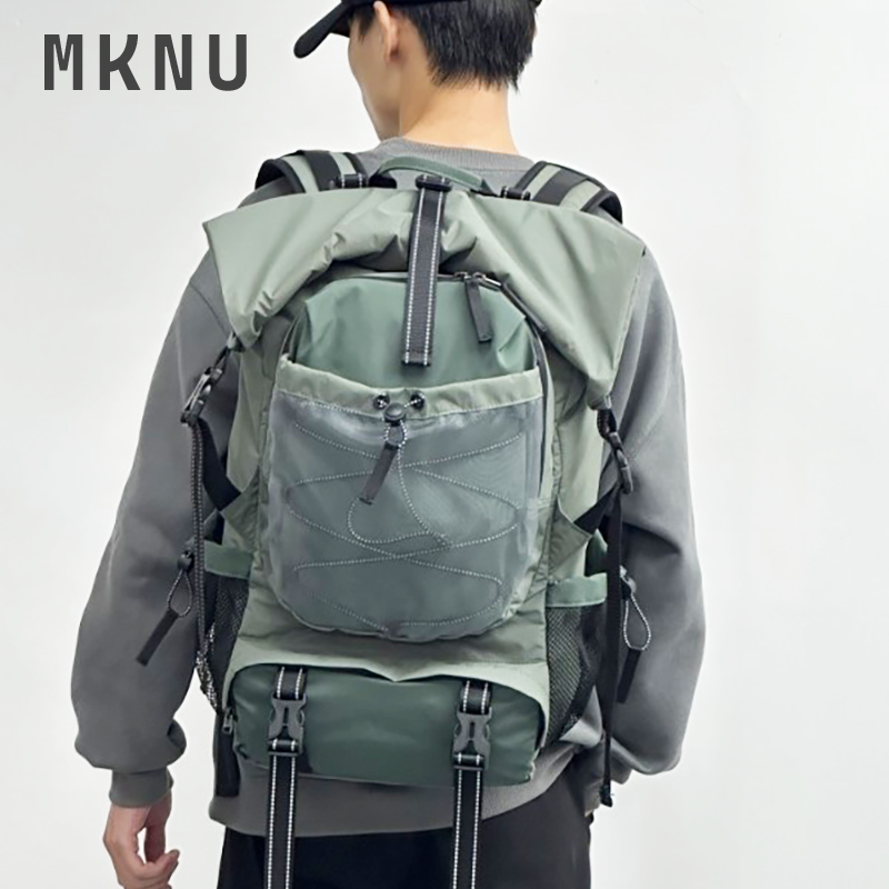 男士户外徒步双肩包男款机能休闲旅行背包男生大容量轻便登山书包