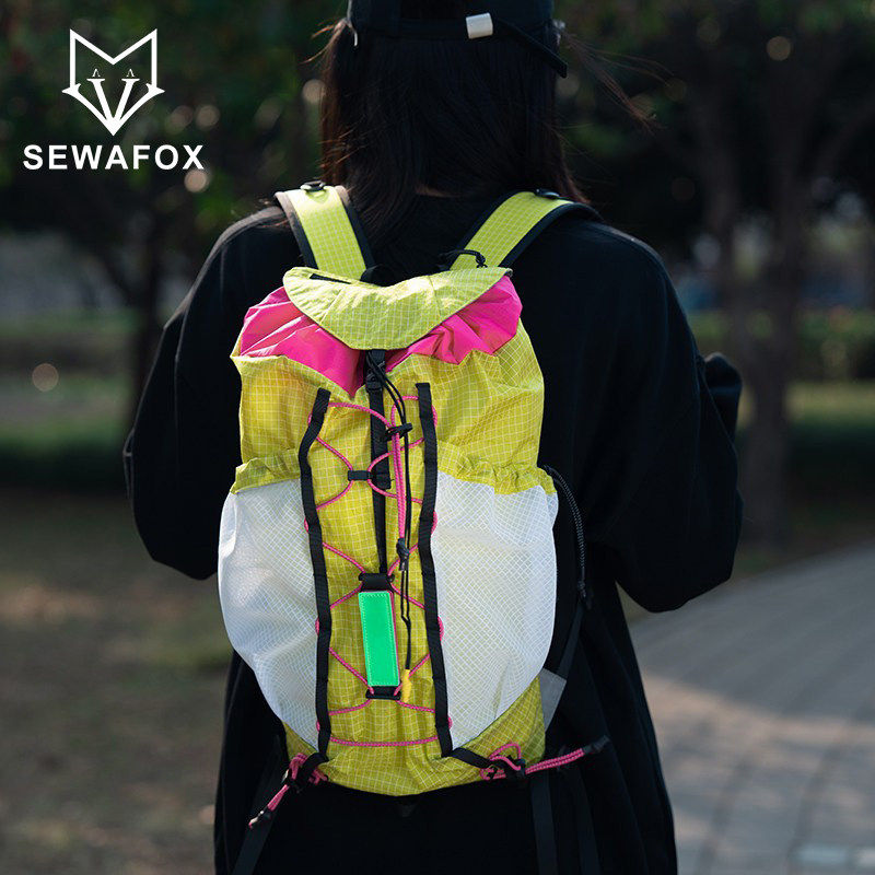 轻量化双肩包骑行小背包徒步旅行轻便大容量户外爬山登山包书包女