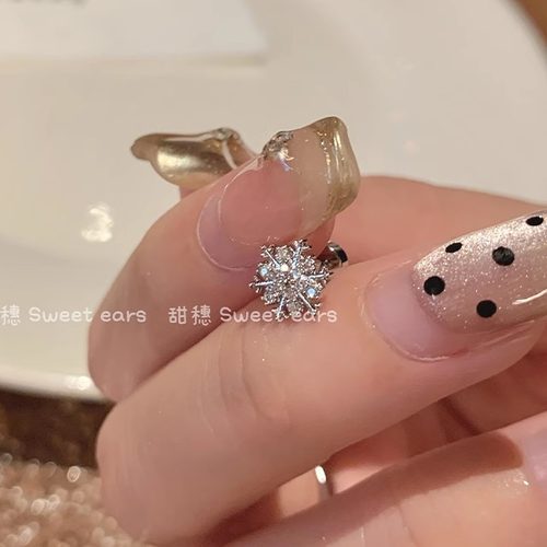 小雪花耳骨钉钛钢1.2粗防过敏