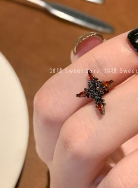 暗黑十字架耳骨钉黑色荆棘玫瑰花耳钉洗睡免摘养耳洞医用钛钢耳饰