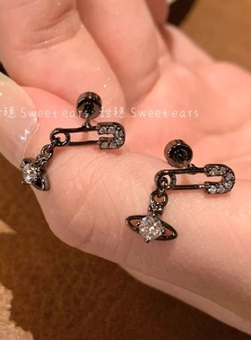 黑色系星球别针耳骨钉小众甜酷辣妹酷炫医用钛钢拧扣养耳洞耳钉女