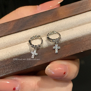 十字架边缘环耳骨钉锆石超闪绝美高位耳环医用钛钢睡觉免摘耳钉