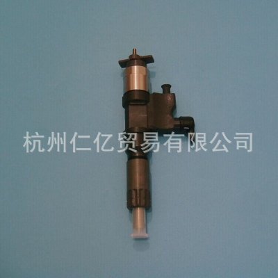 庆铃700P喷油嘴4HK1-TC喷油器8-97609788-6电装095000-6366油头