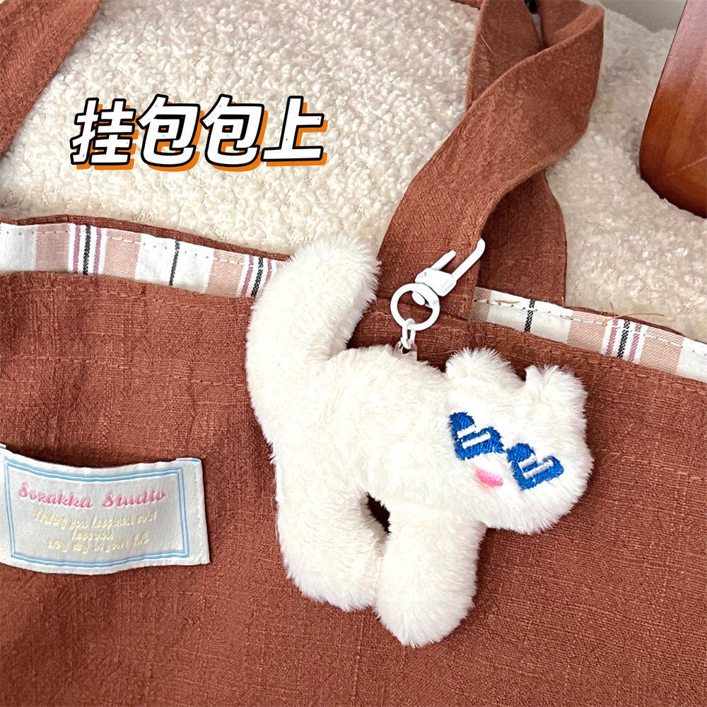 活动礼品可爱搞怪背包猫咪公仔挂件胸针少女学生挂坠玩偶百搭别针