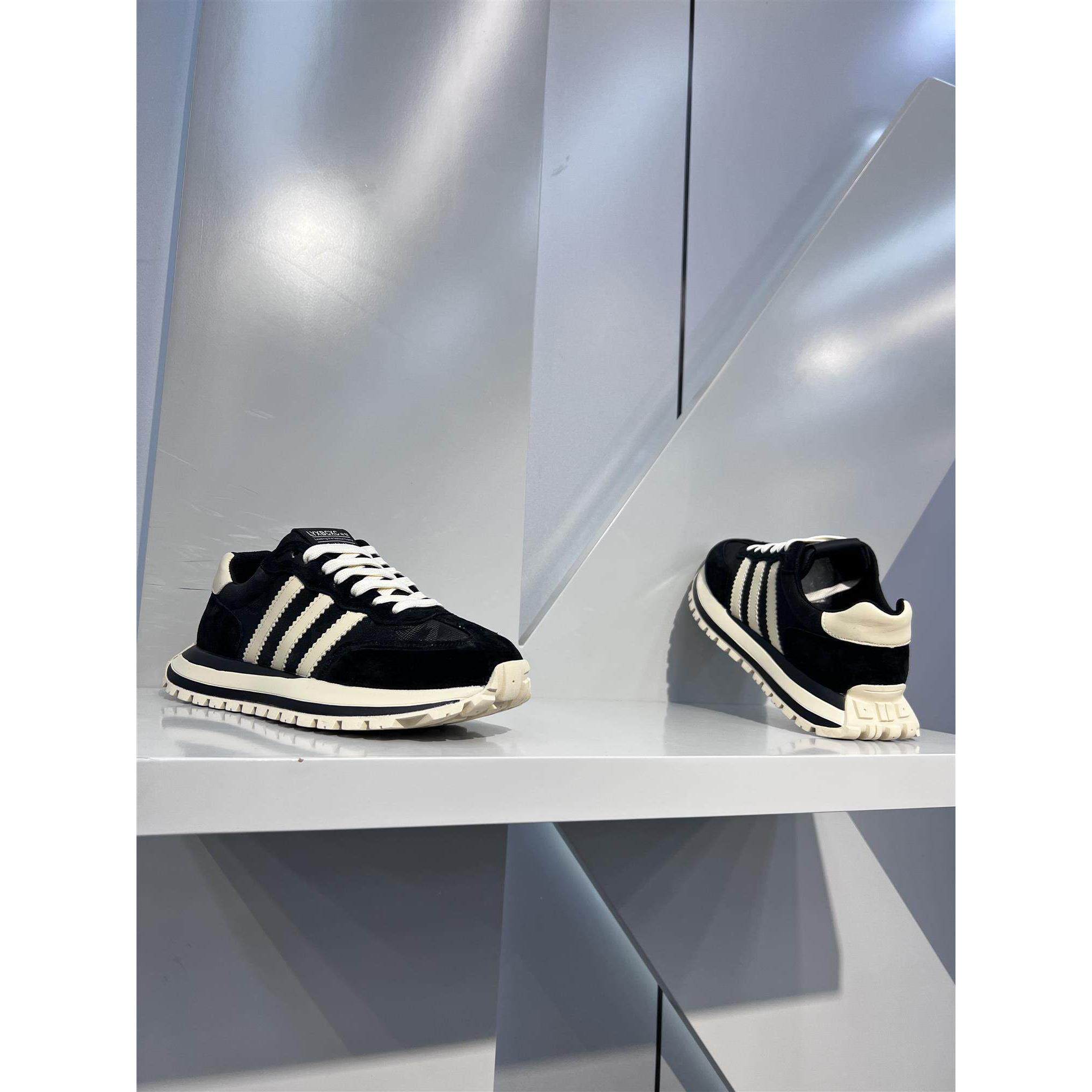 三条杠老爹鞋男鞋春秋2025新款时尚百搭运动鞋男士轻便超软休闲鞋