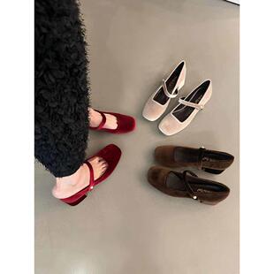 潮牌法式粗跟玛丽珍方头红色单鞋女鞋子2025年新款覆古绒面晚晚鞋