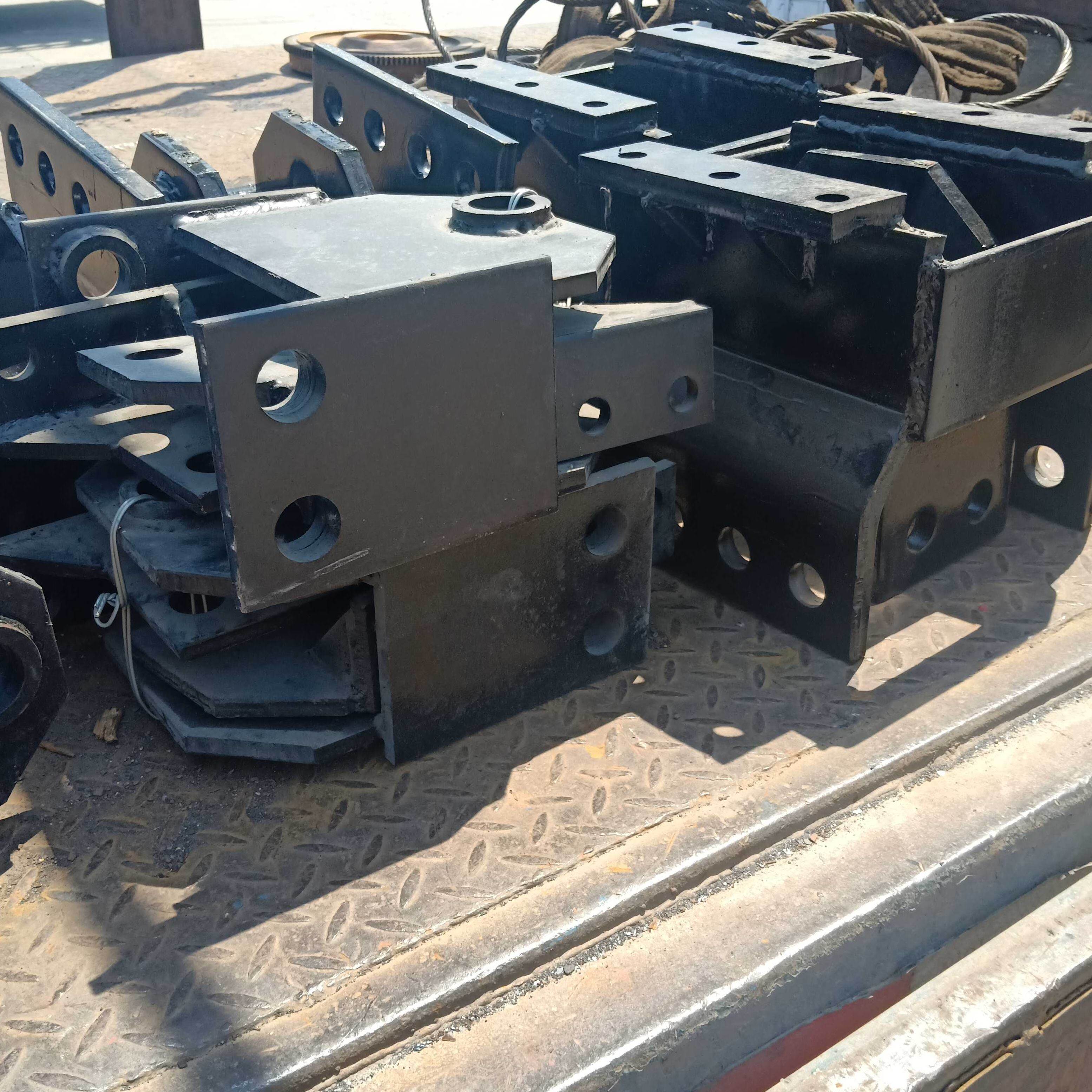 宁波迪尔拖拉机悬挂牵引挂钩活动牵引卡鸭嘴子分体板324/354/554