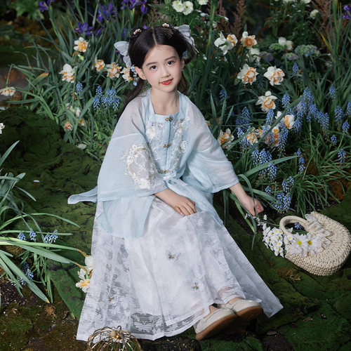 十三余童装轻薄透气女宝连衣裙