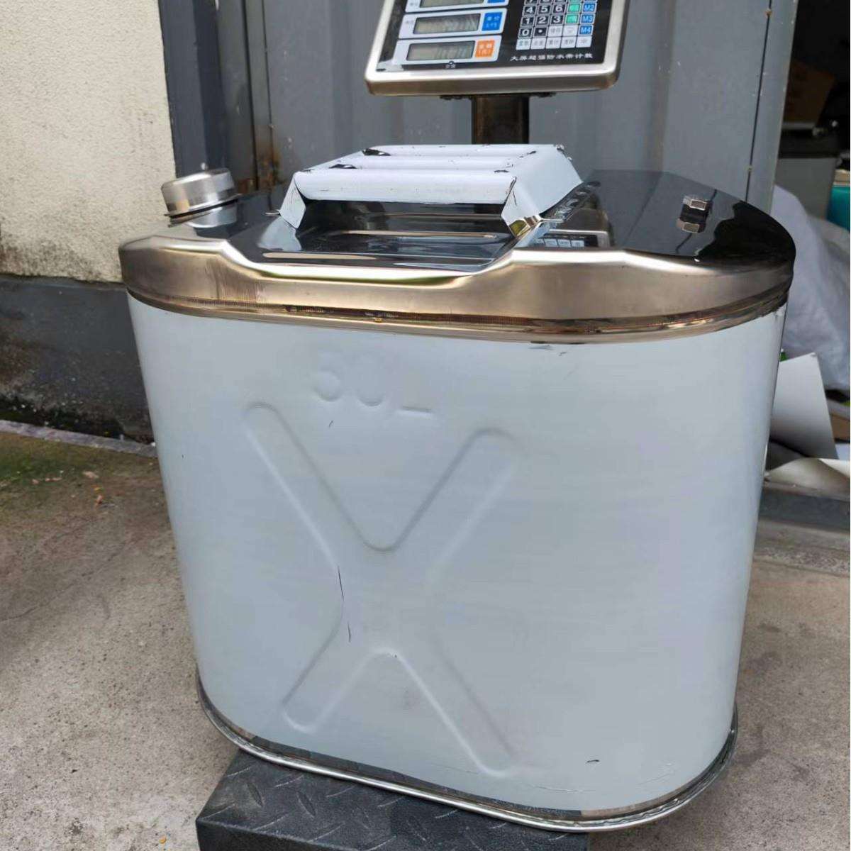 现货供应304不锈钢油桶50L60L大容量汽油桶便携式移动柴油桶油箱