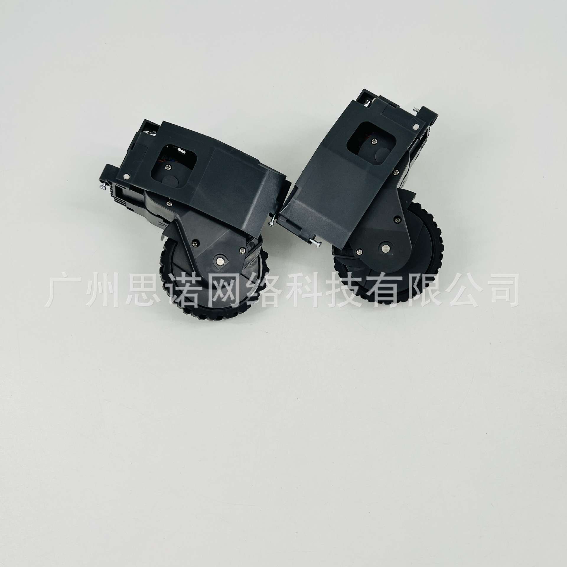 适用石头S45  Ruby Plus(海外版)扫地机器人配件 左右行走轮
