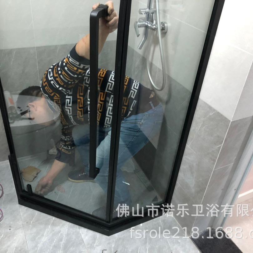 外贸批量工程浴室一字三联动隔断哑黑玻璃隔断移门卫生间淋浴房