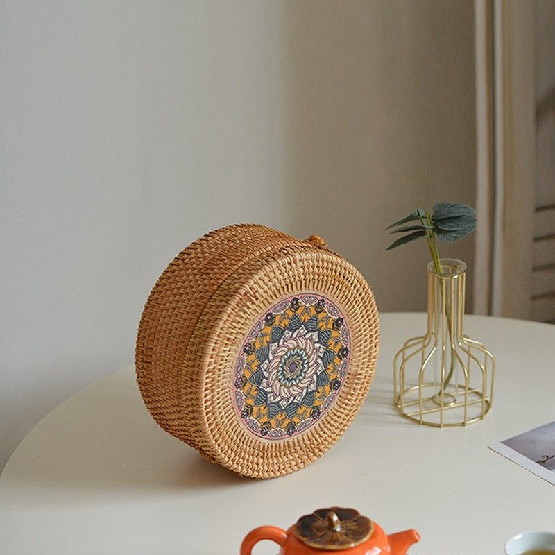藤编织茶几零食杂物整理家居圆形收纳盒印花民族风茶饼收纳箱