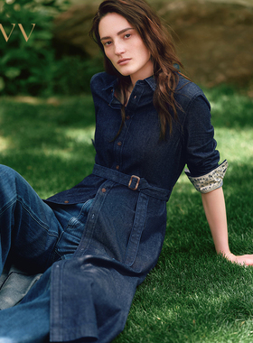 OVV2025秋冬新款利落翻领袖口印花长袖A字牛仔连衣裙GQLCJ35102A