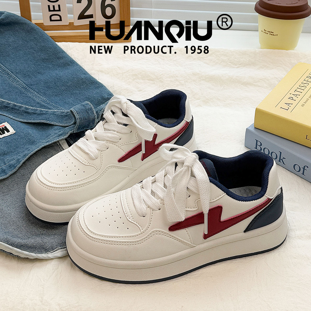 环球爆款百搭软底轻便闪电小白鞋